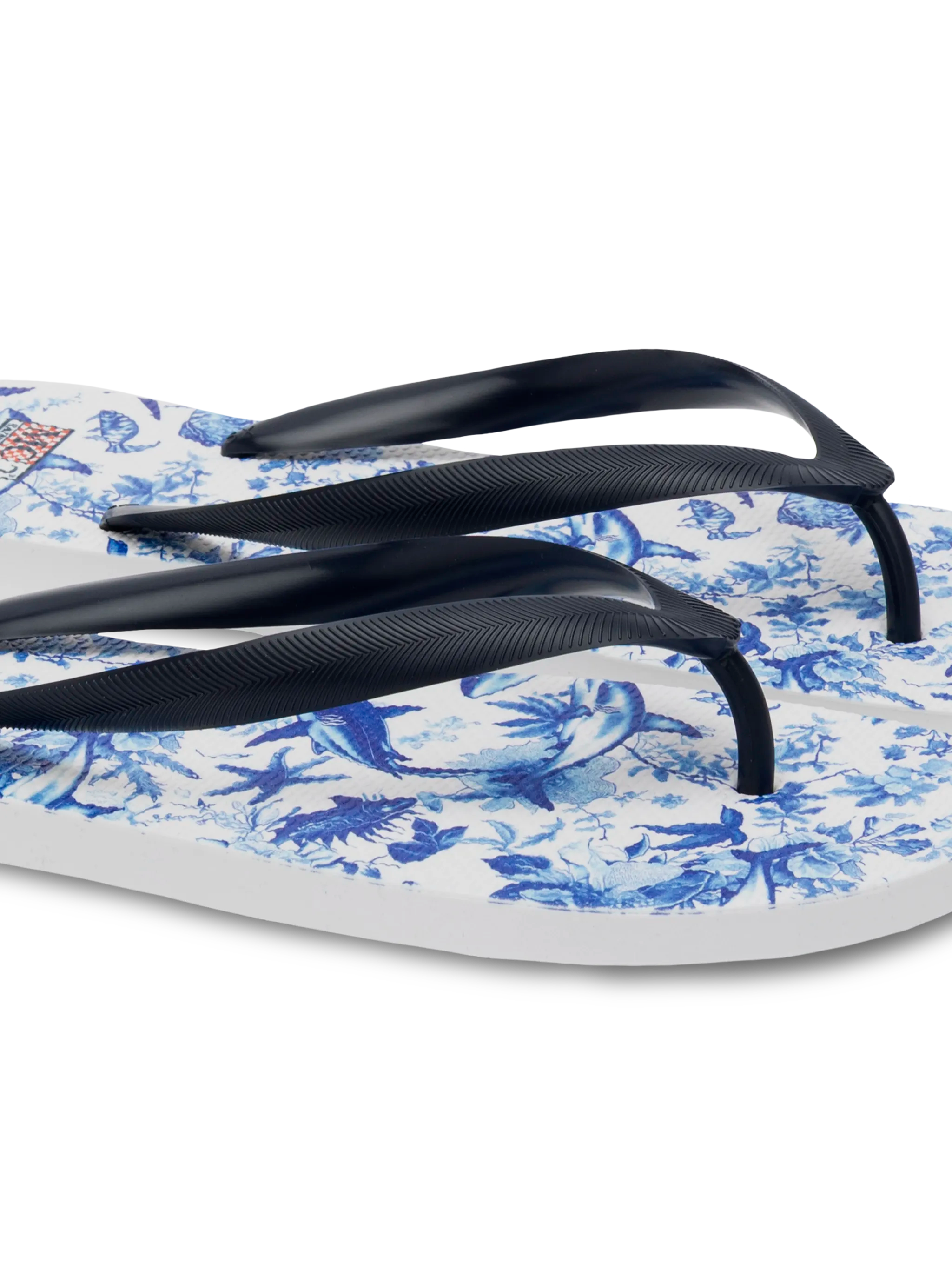 Flip flops Tommy with sharks print | AI CO-CREATED DESIGN BY RICKDICK - POWERED BY RED-EYE